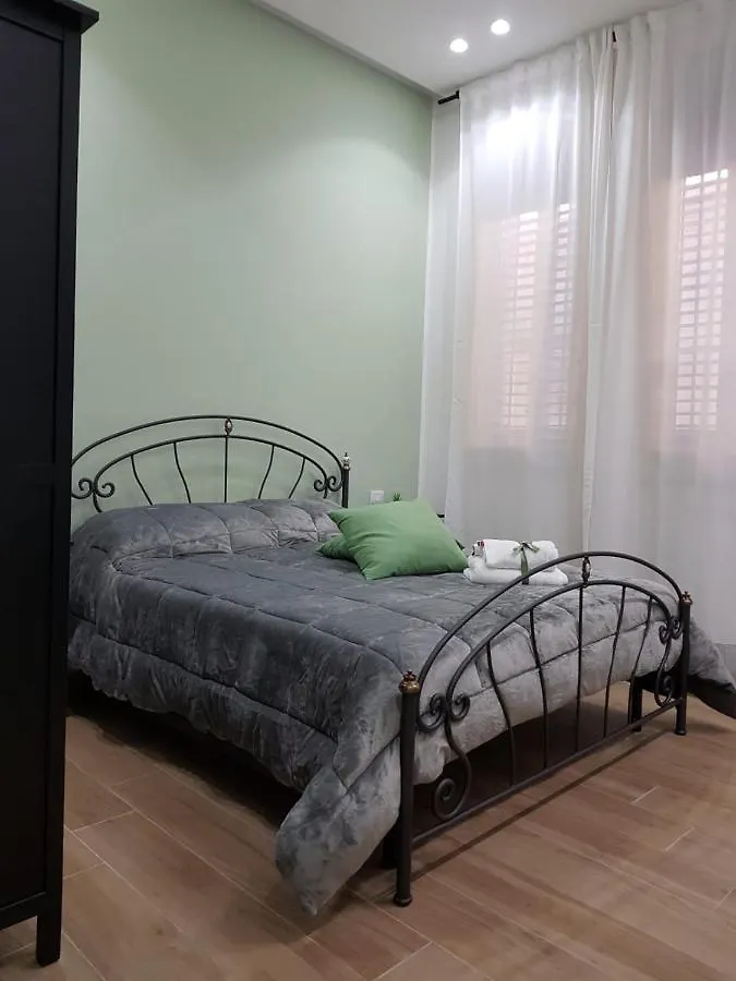 Solli Rooms Палермо Италия